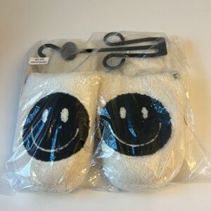 Slipper’s For Women. Fuzzy and soft. NWT. Fits 7-8